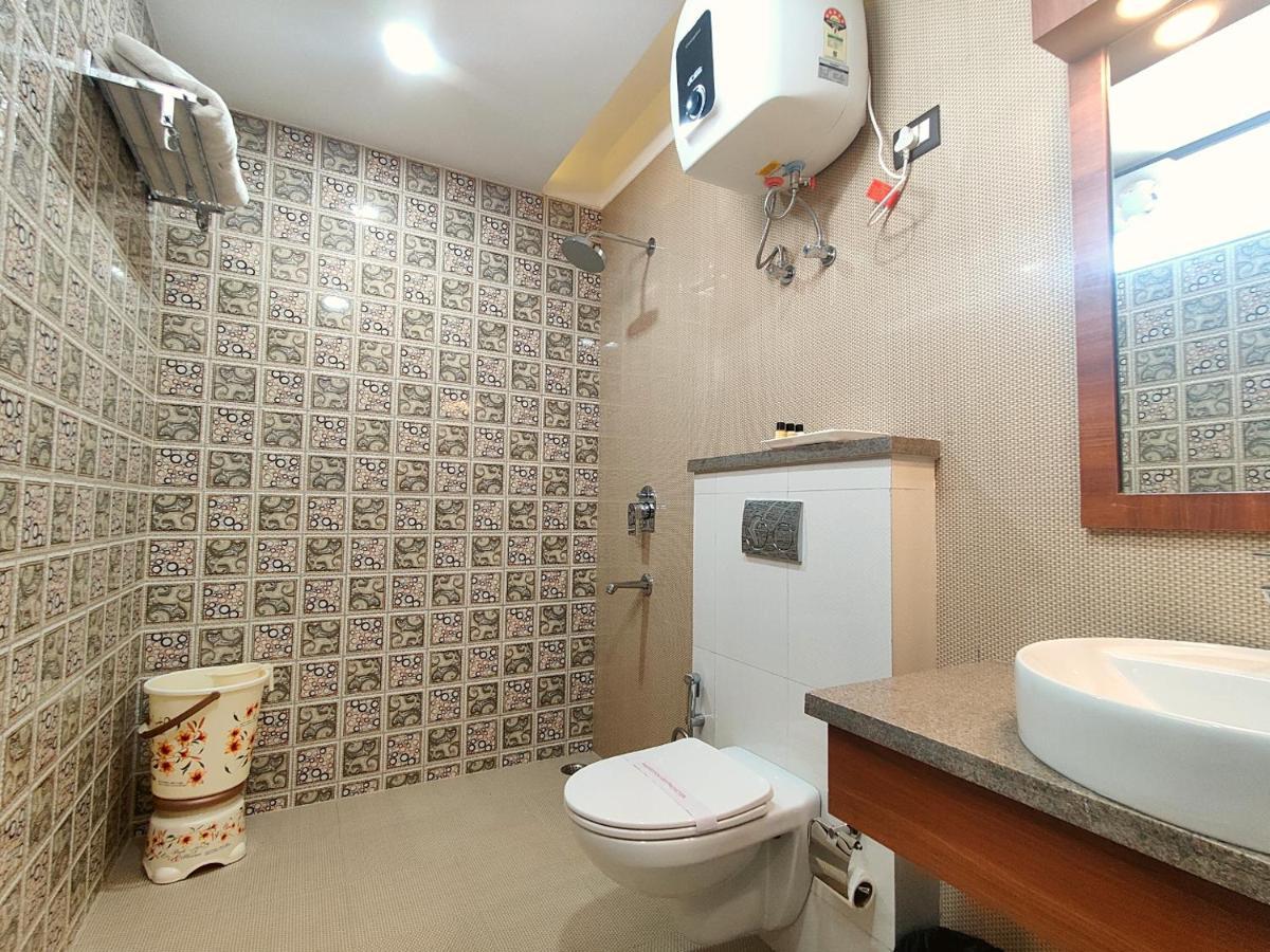 The Shacon Hotel Noida Eksteriør billede